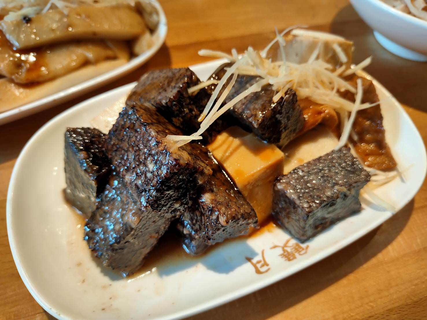 雙月食品社|必比登推薦,獨家品嚐濟南店招牌料理!人氣燉雞湯~東港肥美鮮蚵 - 第14張圖