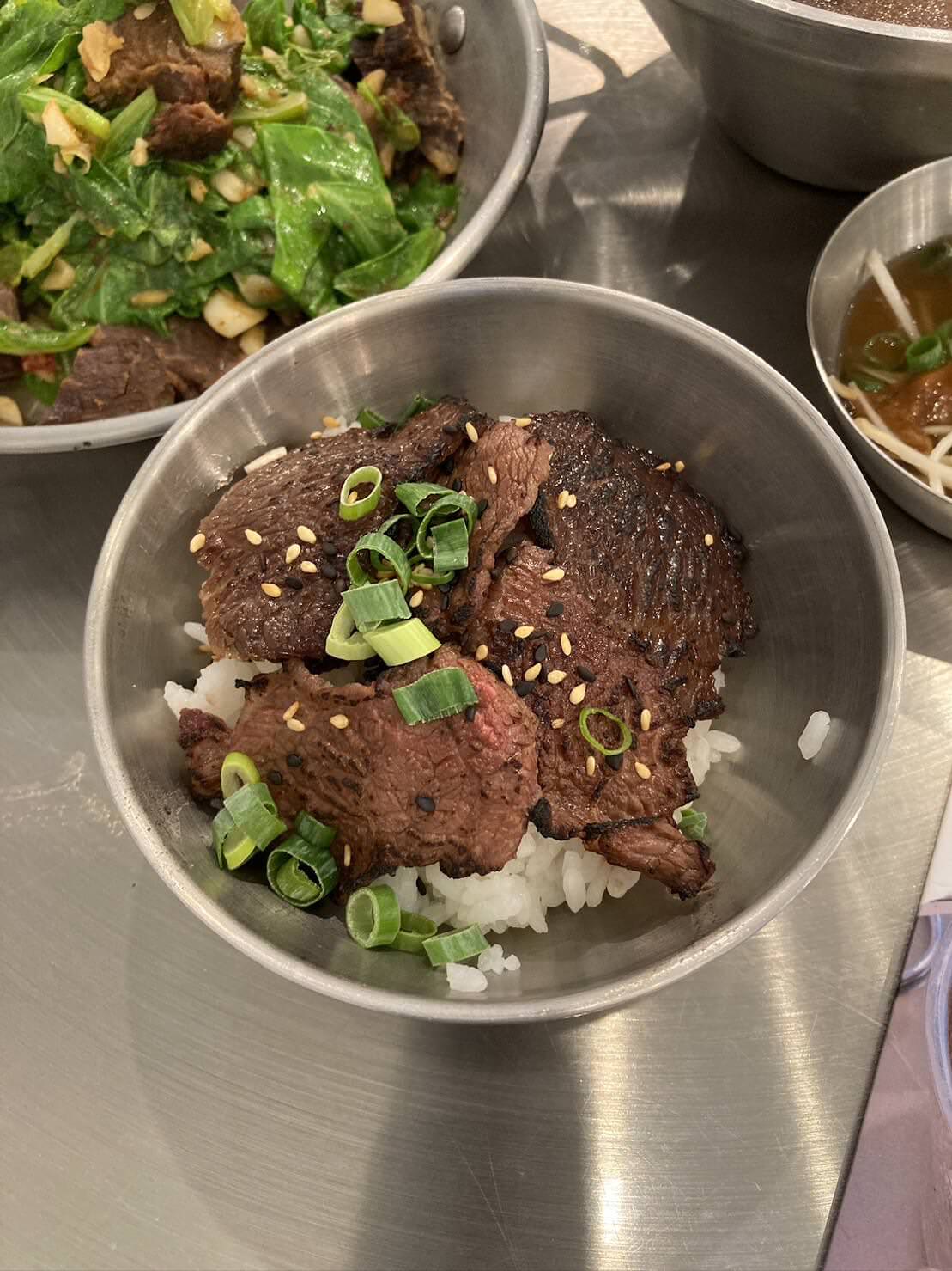 哞嘛炙燒牛肉飯