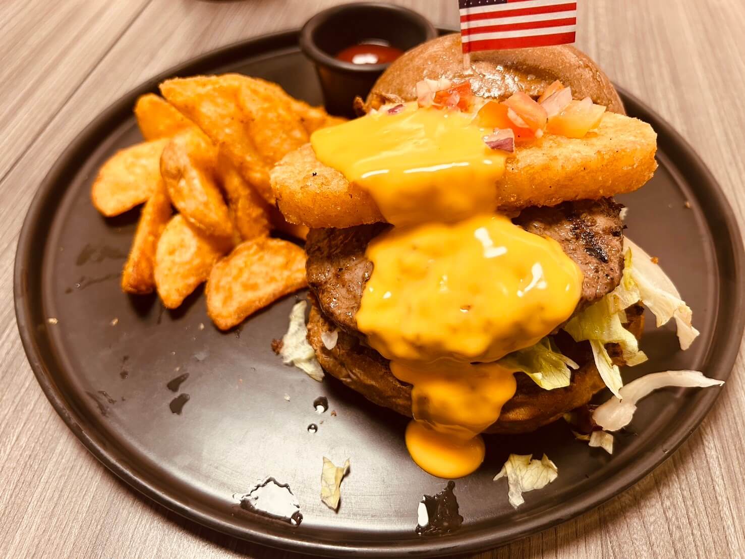 嘿堡哥美式餐廳HAH Burger|新莊棒球場美食,美式風味漢堡、義大利麵、炸物拼盤盡在其中 - 第9張圖