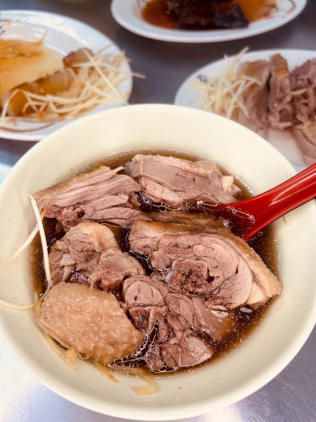 【免費加湯】頭份竹南美食|萬安當歸鴨肉飯|黑金滷汁+溫體鴨 - 第15張圖