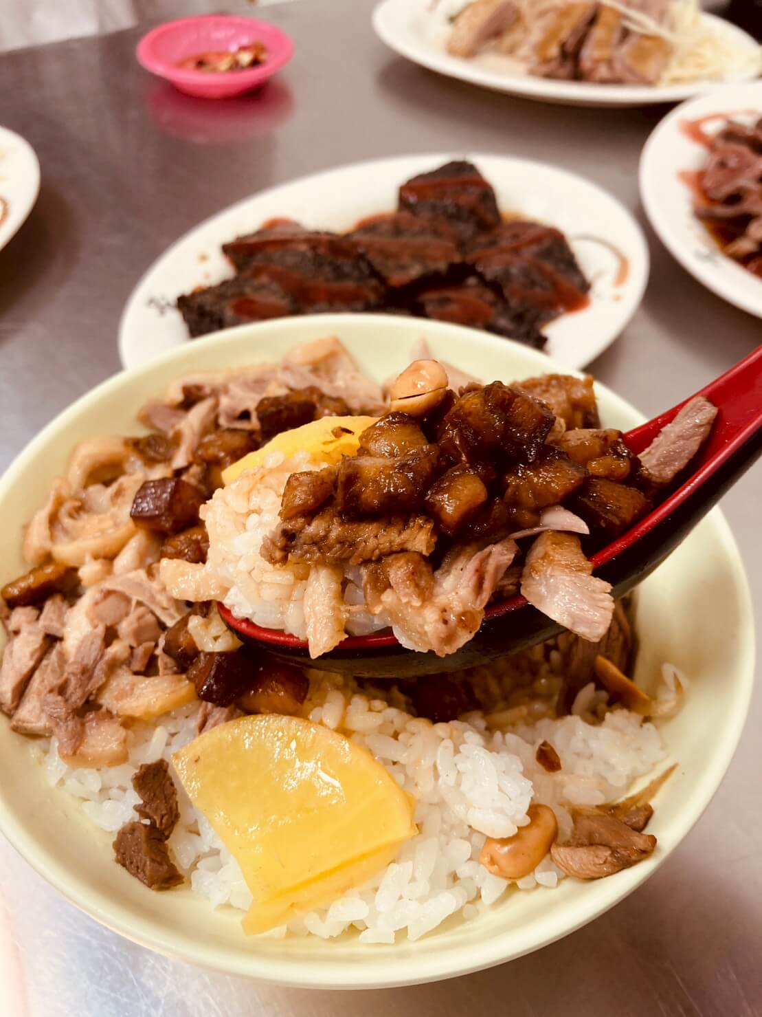 【免費加湯】頭份竹南美食|萬安當歸鴨肉飯|黑金滷汁+溫體鴨 - 第7張圖