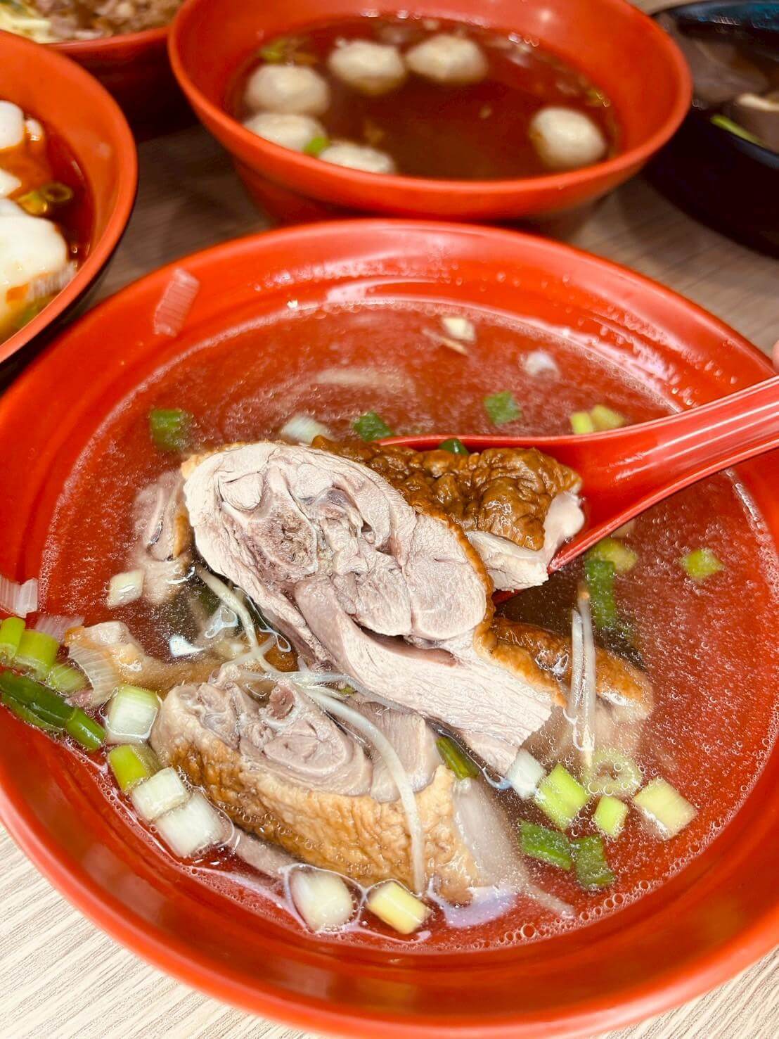 新竹鴨香飯推薦|竹南在地人推薦吳家鴨香飯!46年老字號煙燻鴨肉 - 第14張圖