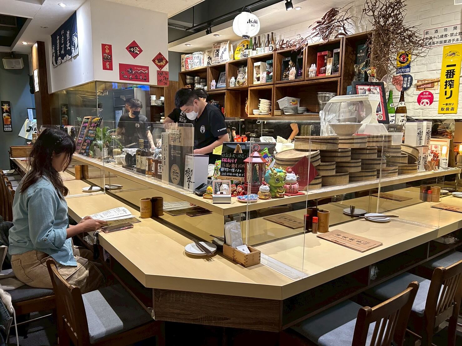 想找新竹餐酒館？福氣廚房｜日式×泰式｜燒烤、鍋物、下酒菜到生魚片