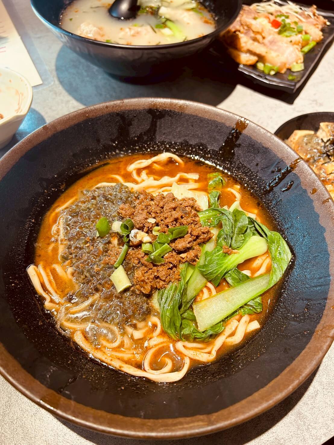 不只是牛肉麵！新竹引嚐牛肉麵｜港式點心、川味麻辣、越式小菜超驚喜